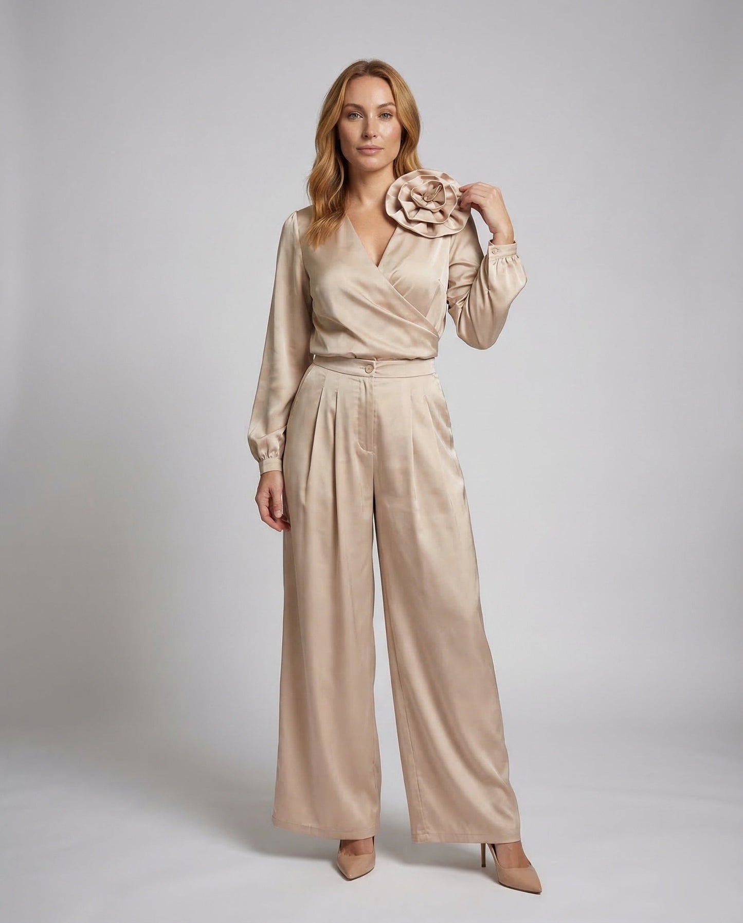 Damen Satin Zweiteiler Elegant wird zu:
Damen Satin Zweiteiler - Norvielle