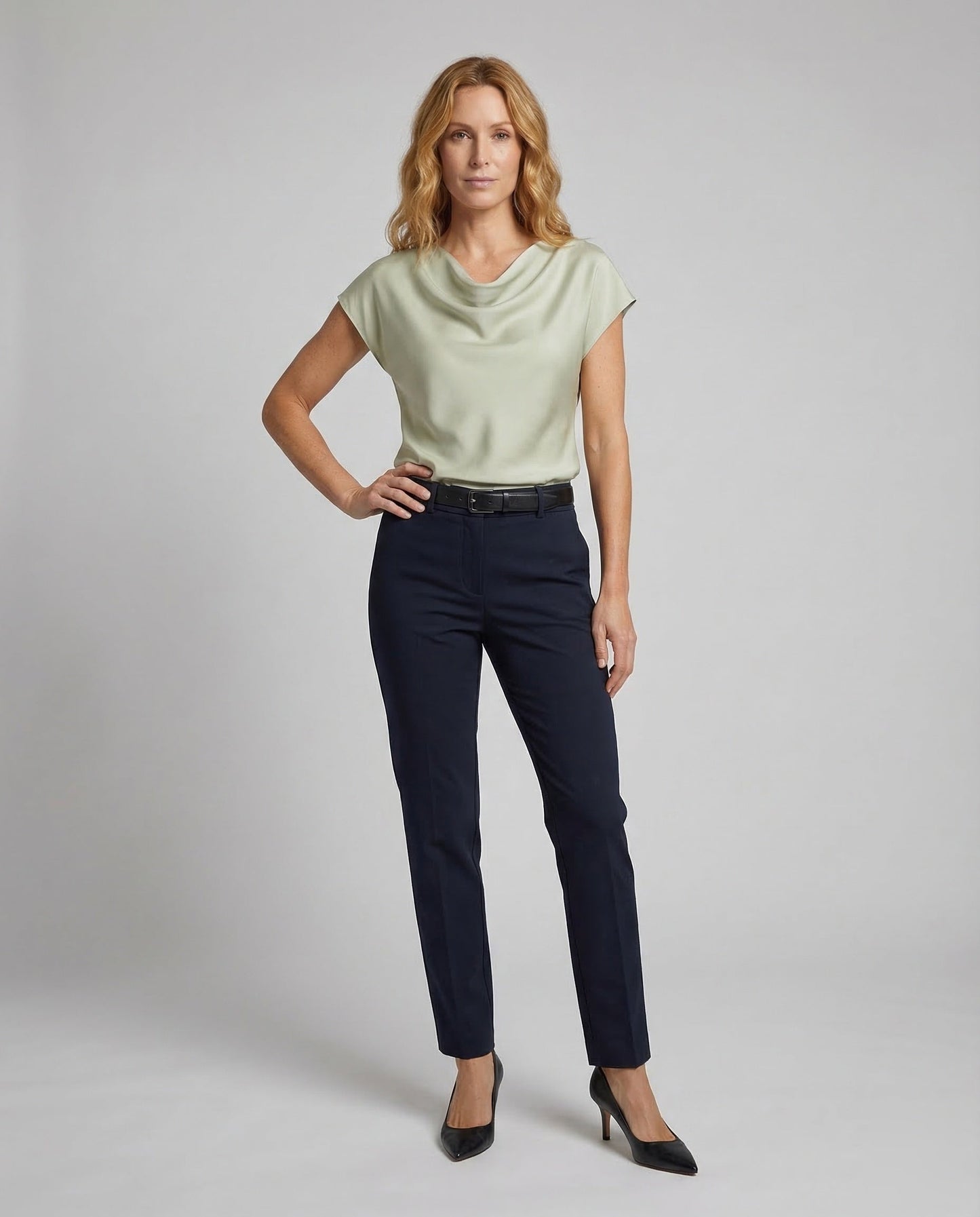 Damen Satinbluse mit Wasserfallkragen - Norvielle