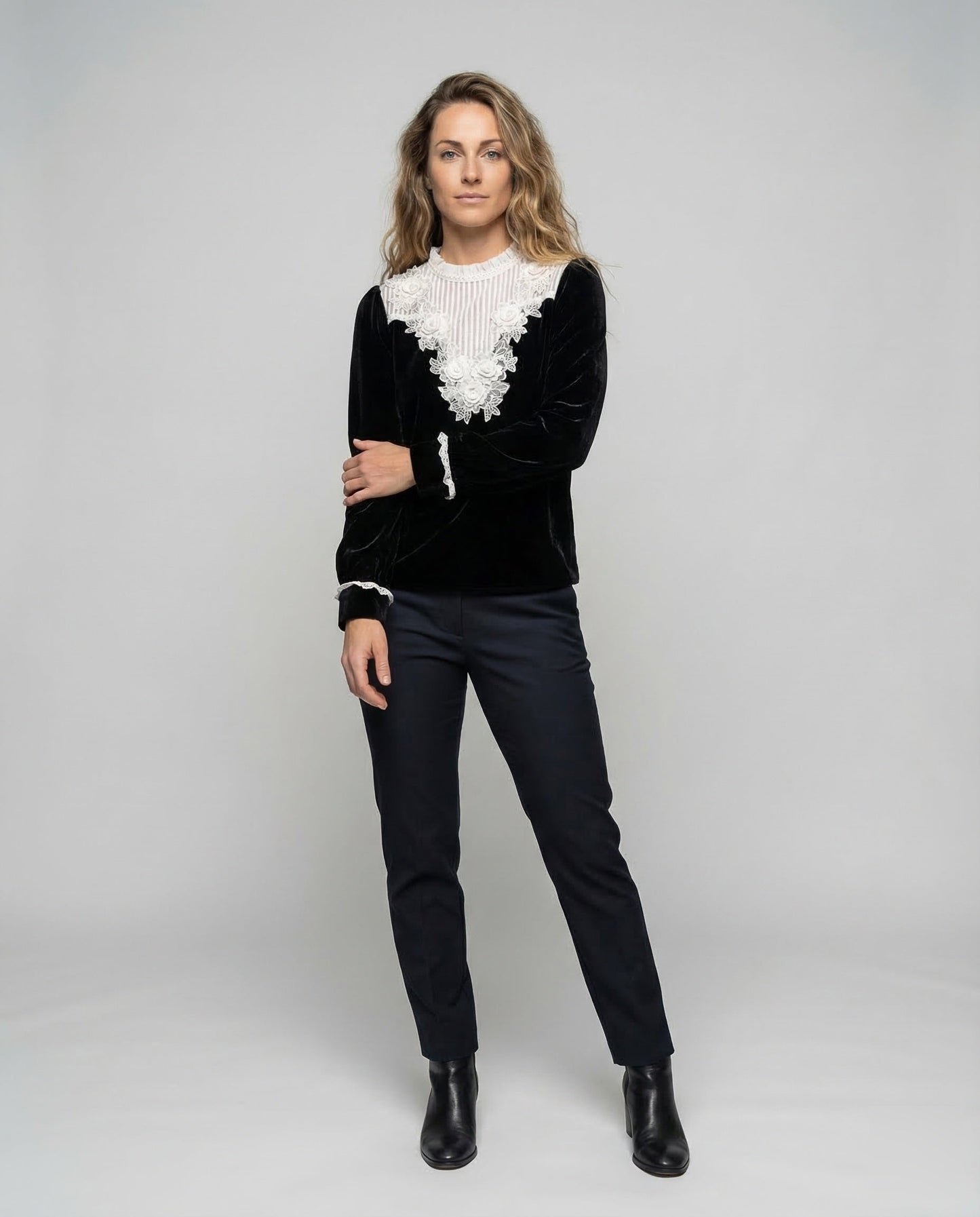 Damen Spitzenbluse aus Samt - Norvielle