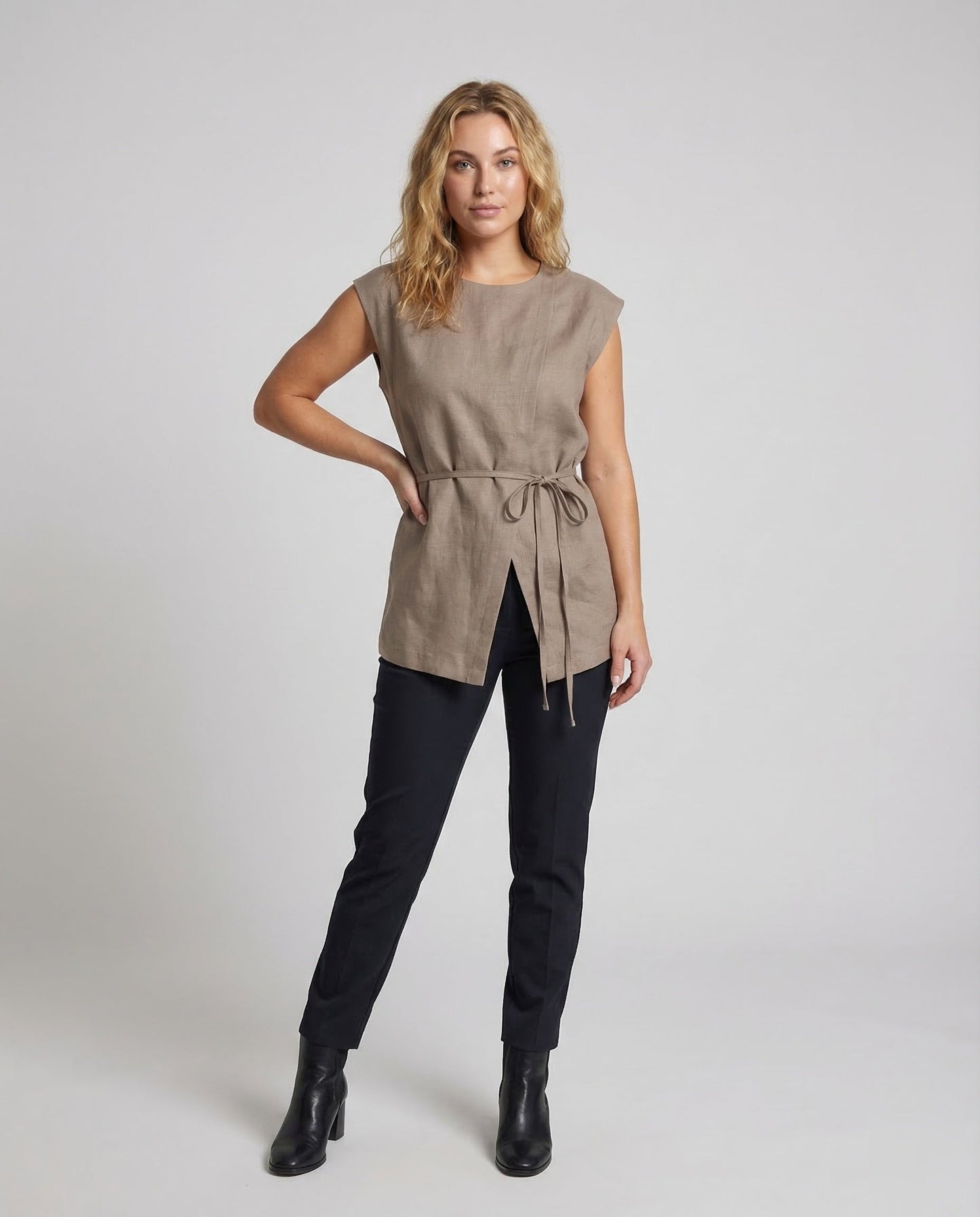 Damen Ärmellose Tunika Bluse mit Bindegürtel - Norvielle