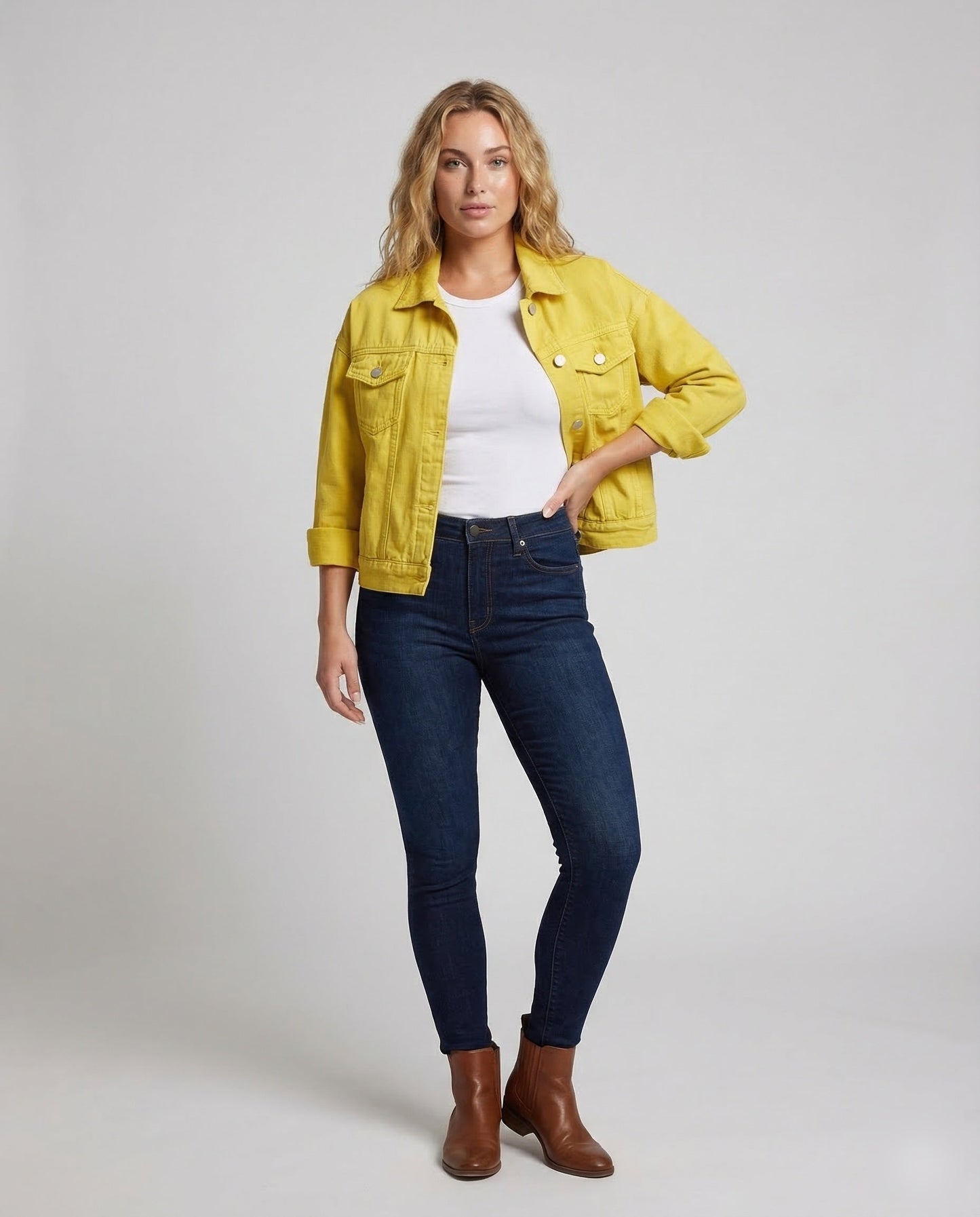 Damen Kurzjeansjacke Kastig Pattentaschen Blau - Norvielle