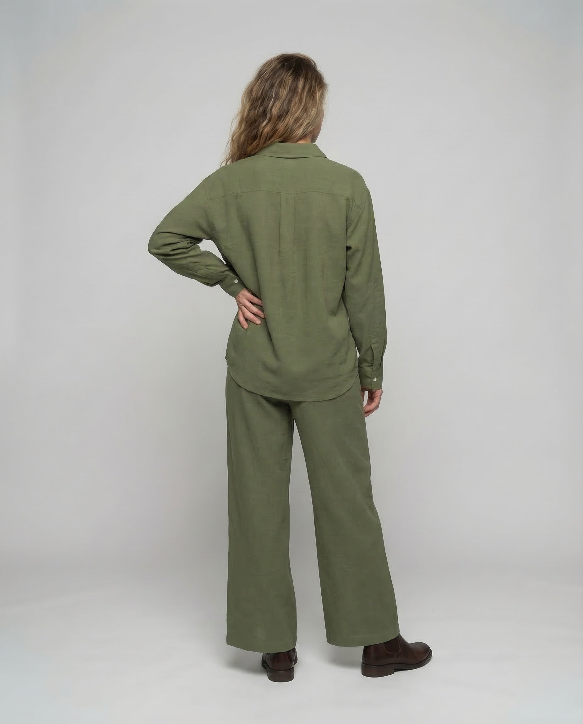 Product 15539109822794 - back_view