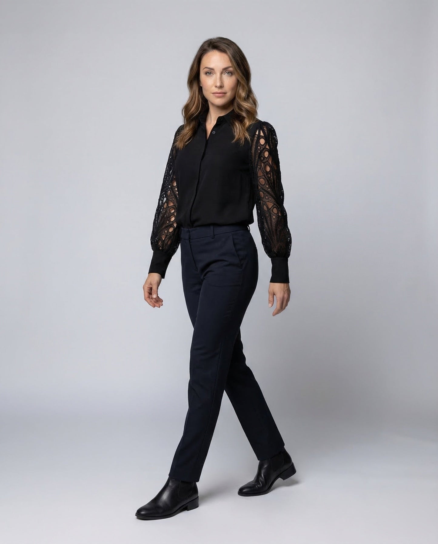 Damen Satinbluse mit Spitzenärmeln - Norvielle