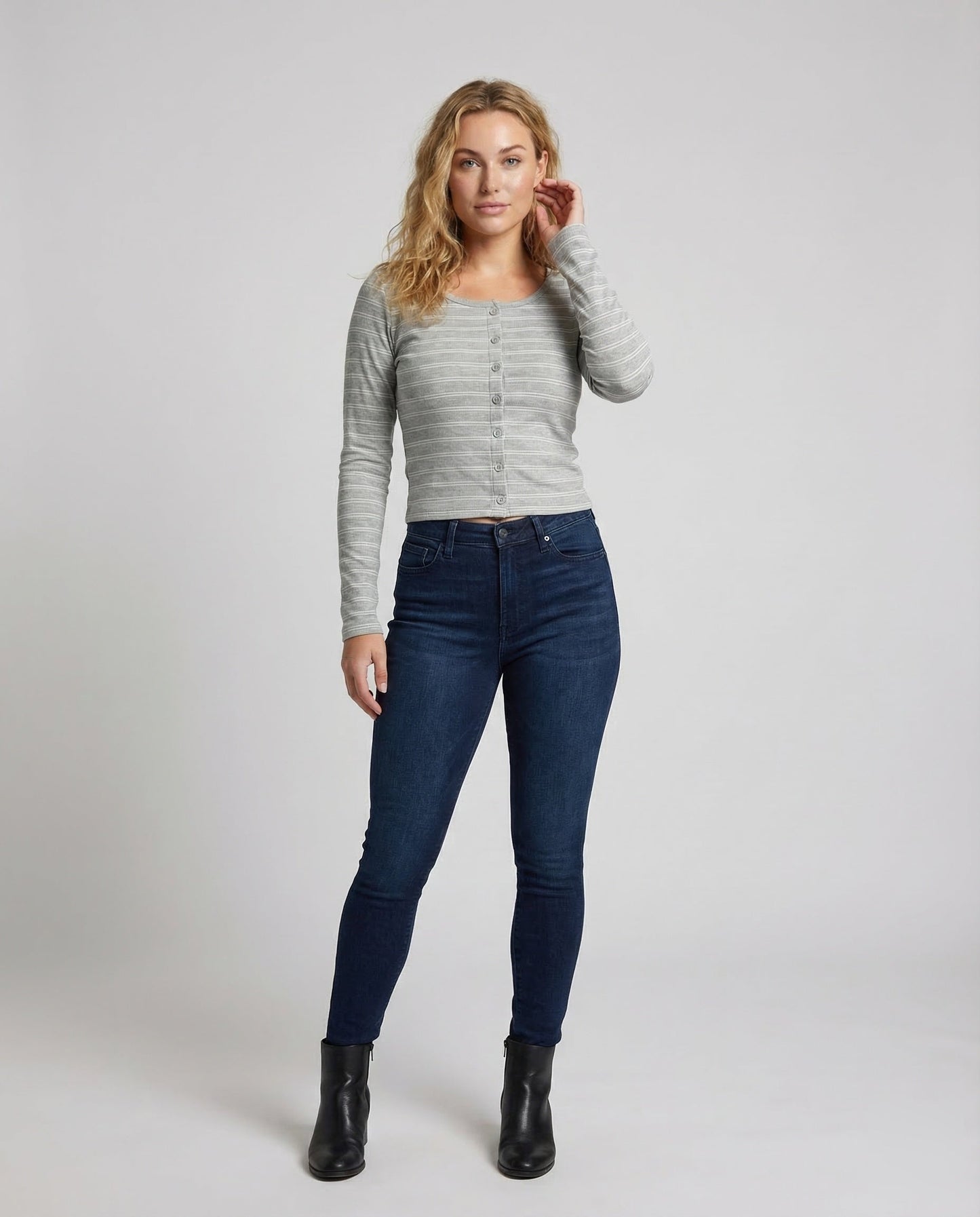 Damen Kurzcardigan Feinstrick Tailliert - Norvielle