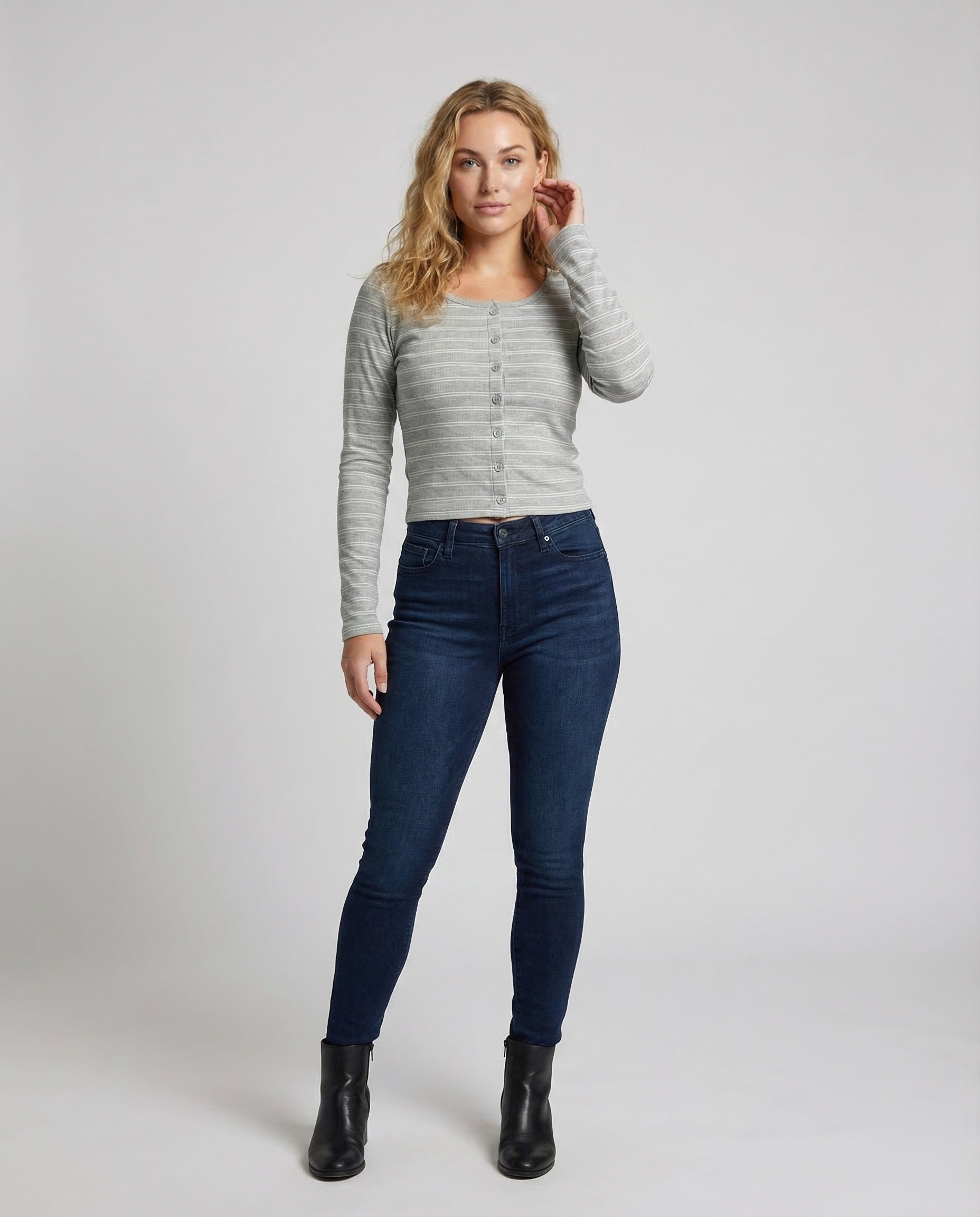 Damen Kurzcardigan Feinstrick Tailliert - Norvielle