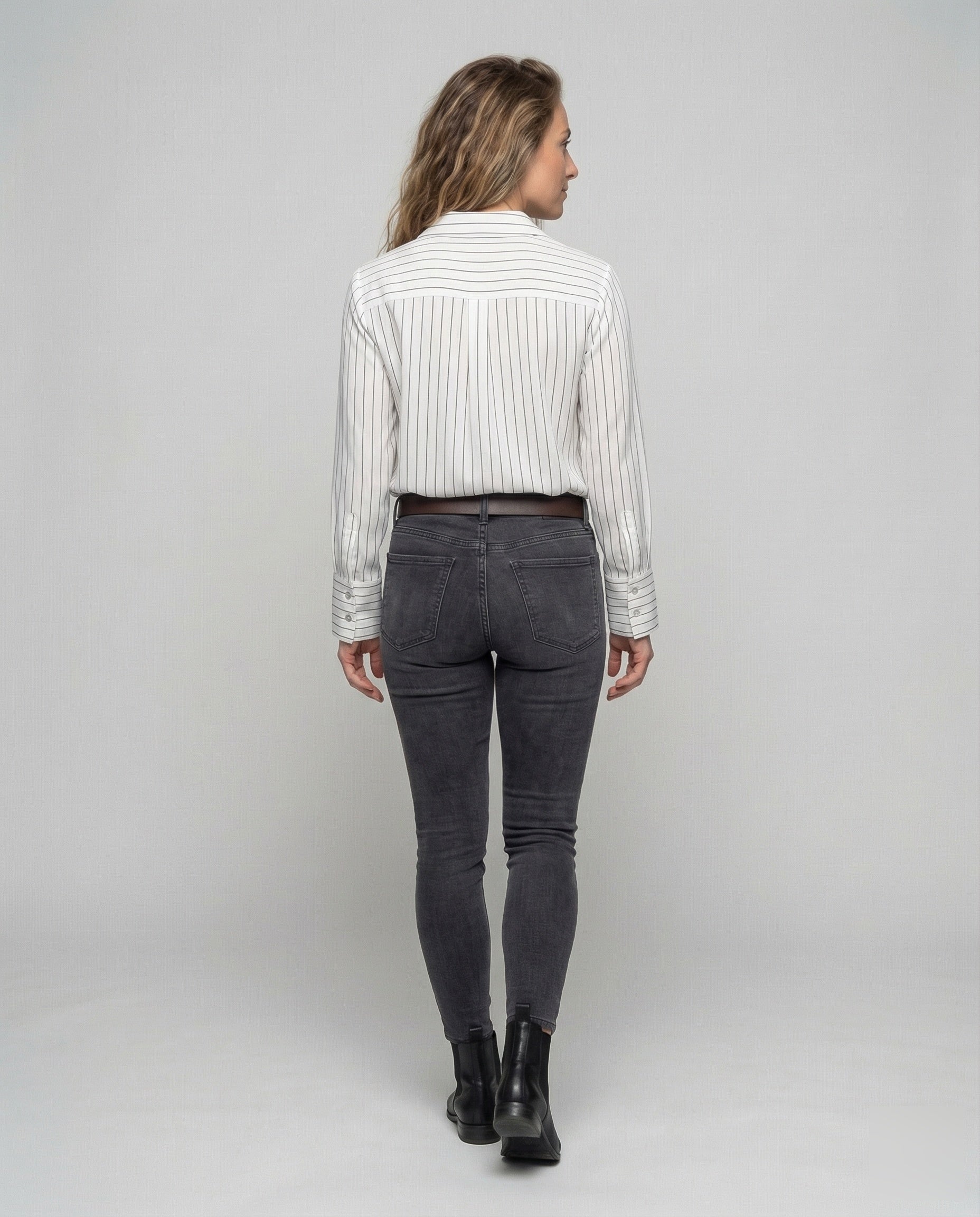 Product 15540663877962 - back_view
