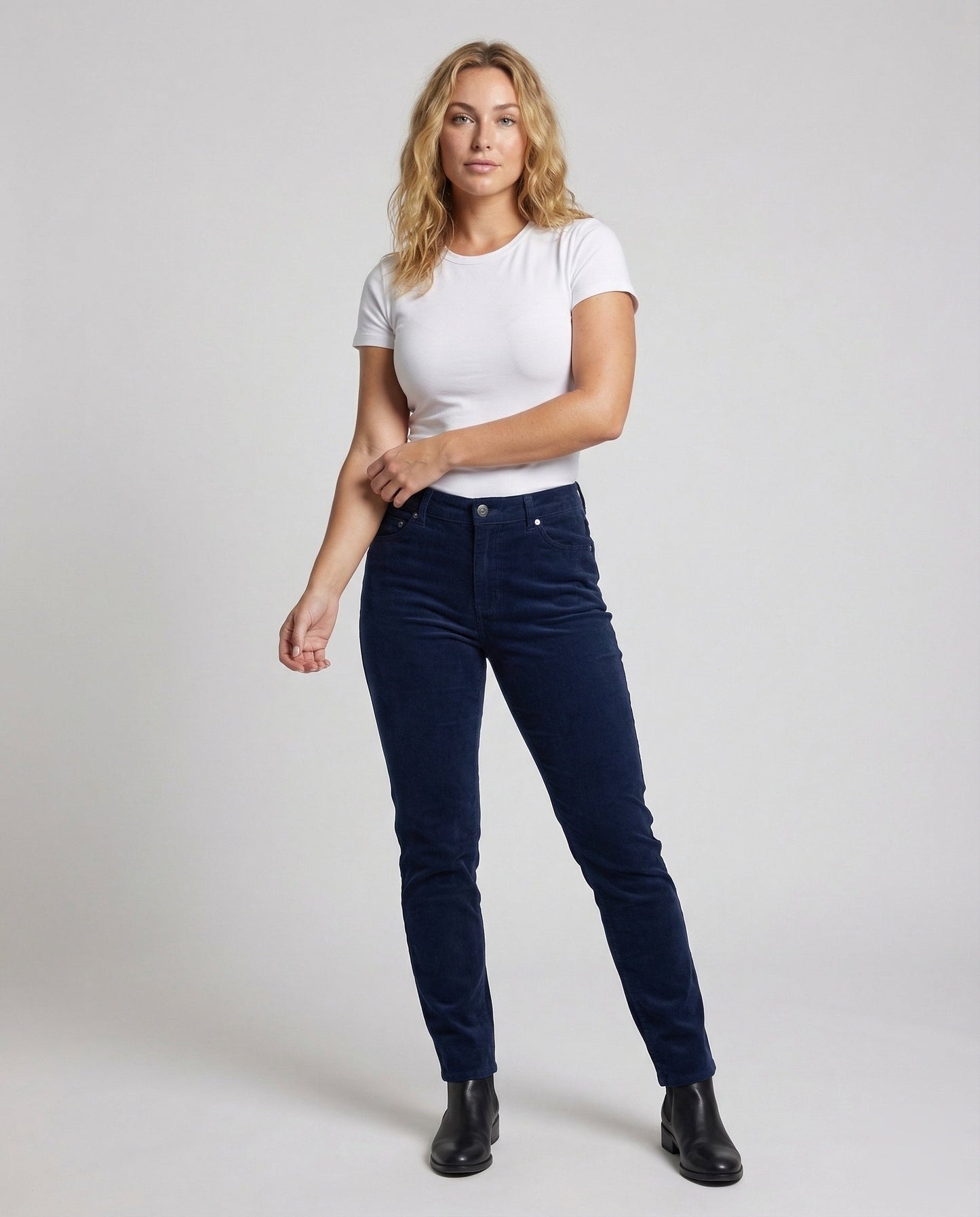 Damen Jeanshose Feincord Schwarz - Norvielle