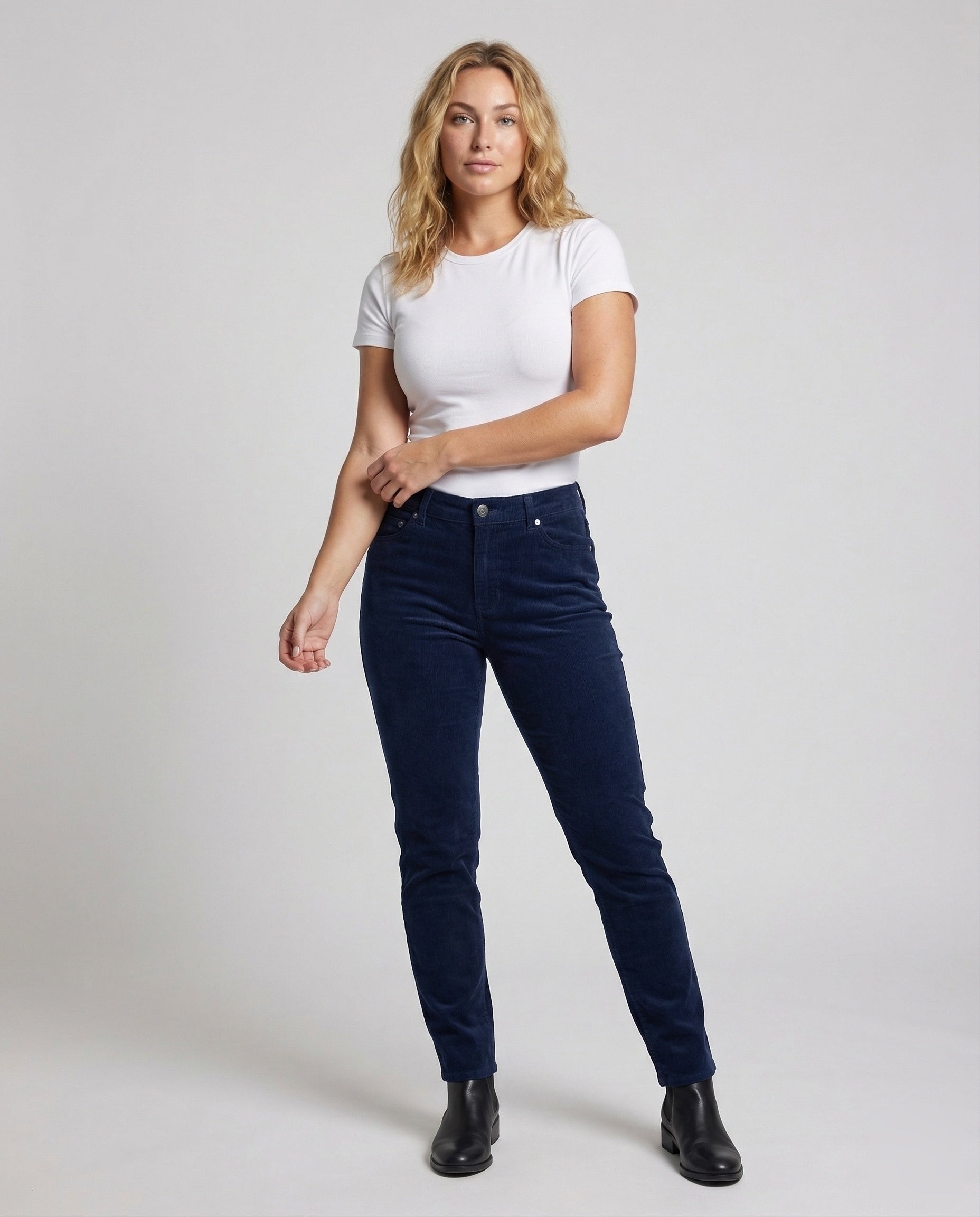 Damen Jeanshose Feincord Schwarz - Norvielle