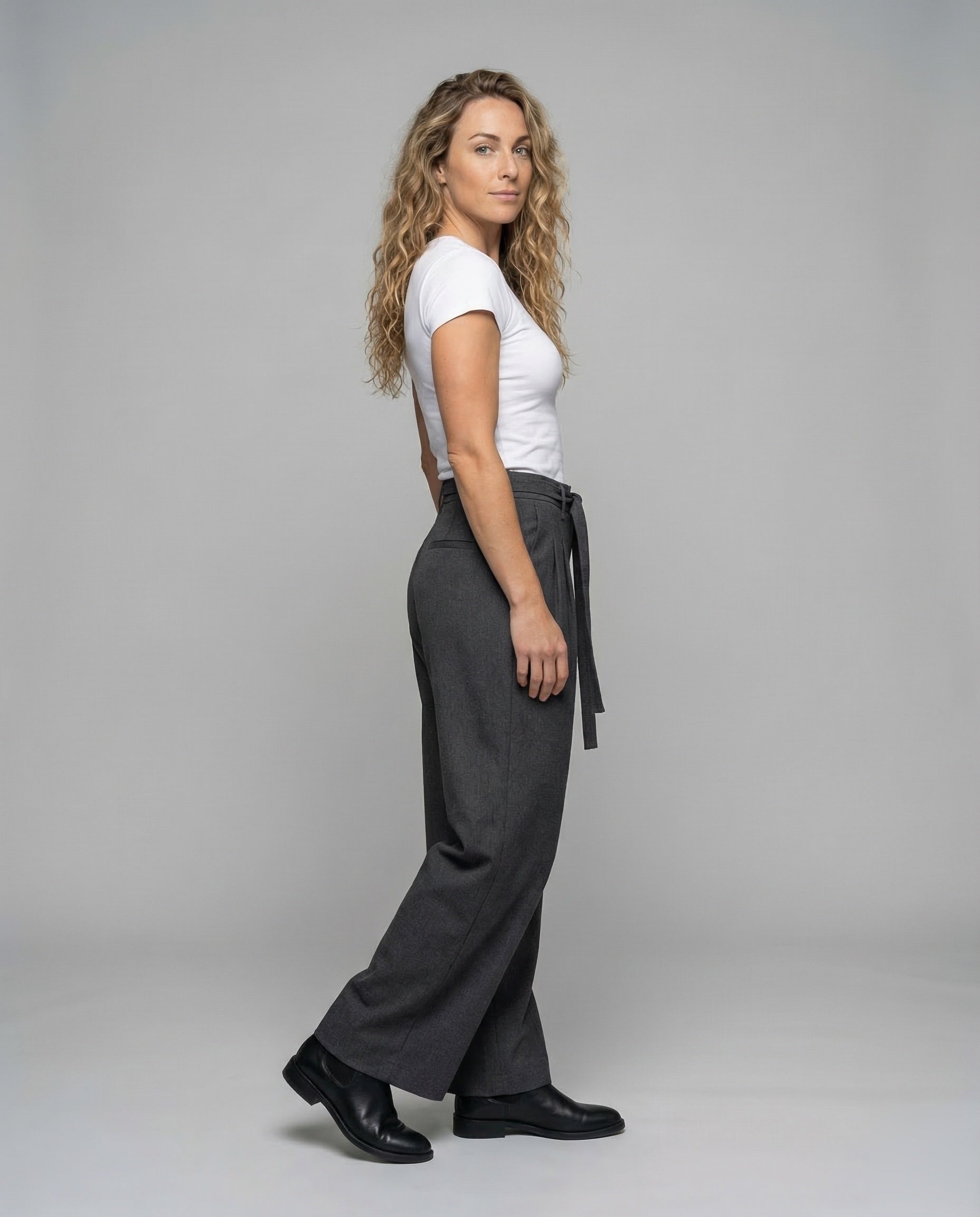 Damen Stoffhose mit Paperbag-Bund und Bindebändern - Norvielle
