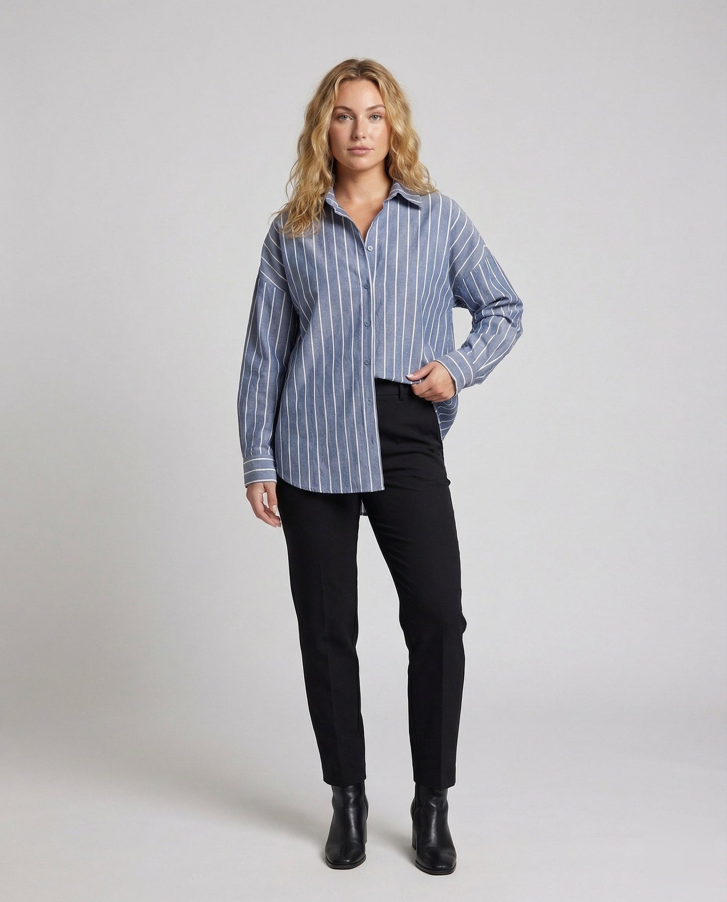 Damen Oversize Hemdbluse mit vertikalen Streifen - Norvielle
