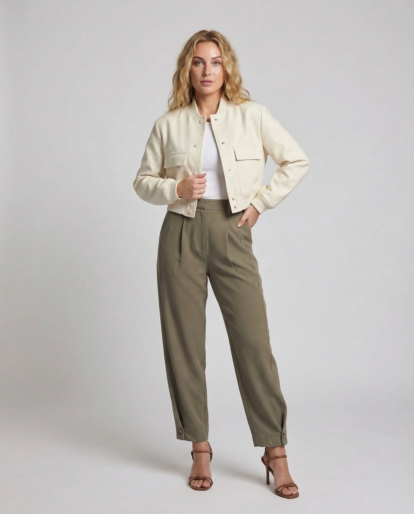 Damen Paperbag-Hose mit Knopfdetail Saum Beige - Norvielle
