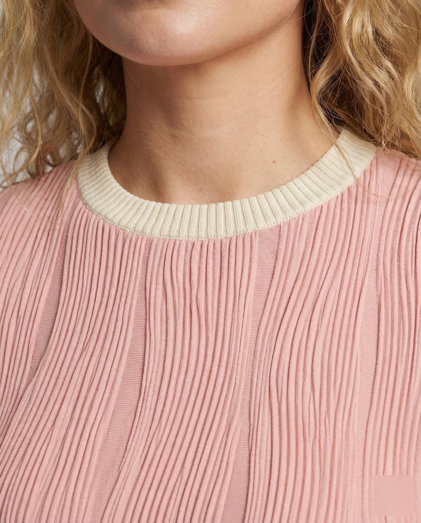 Product 15540714144074 - close_up_detail