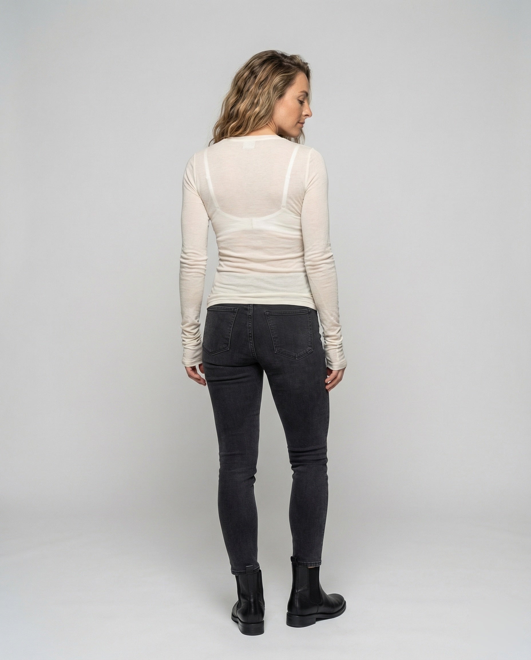 Product 15540718338378 - back_view