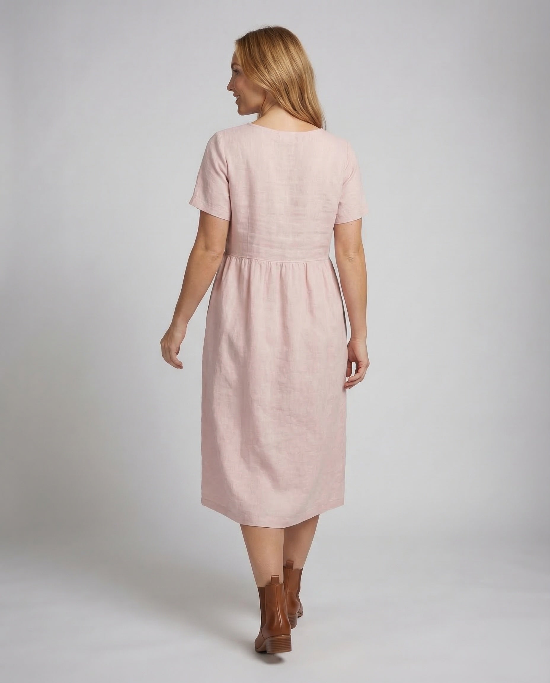 Product 15546787856714 - back_view