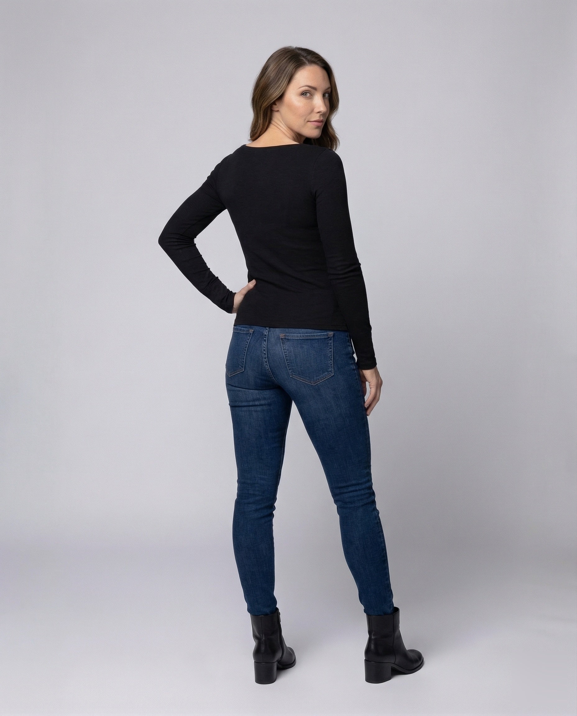 Product 15546800537930 - back_view