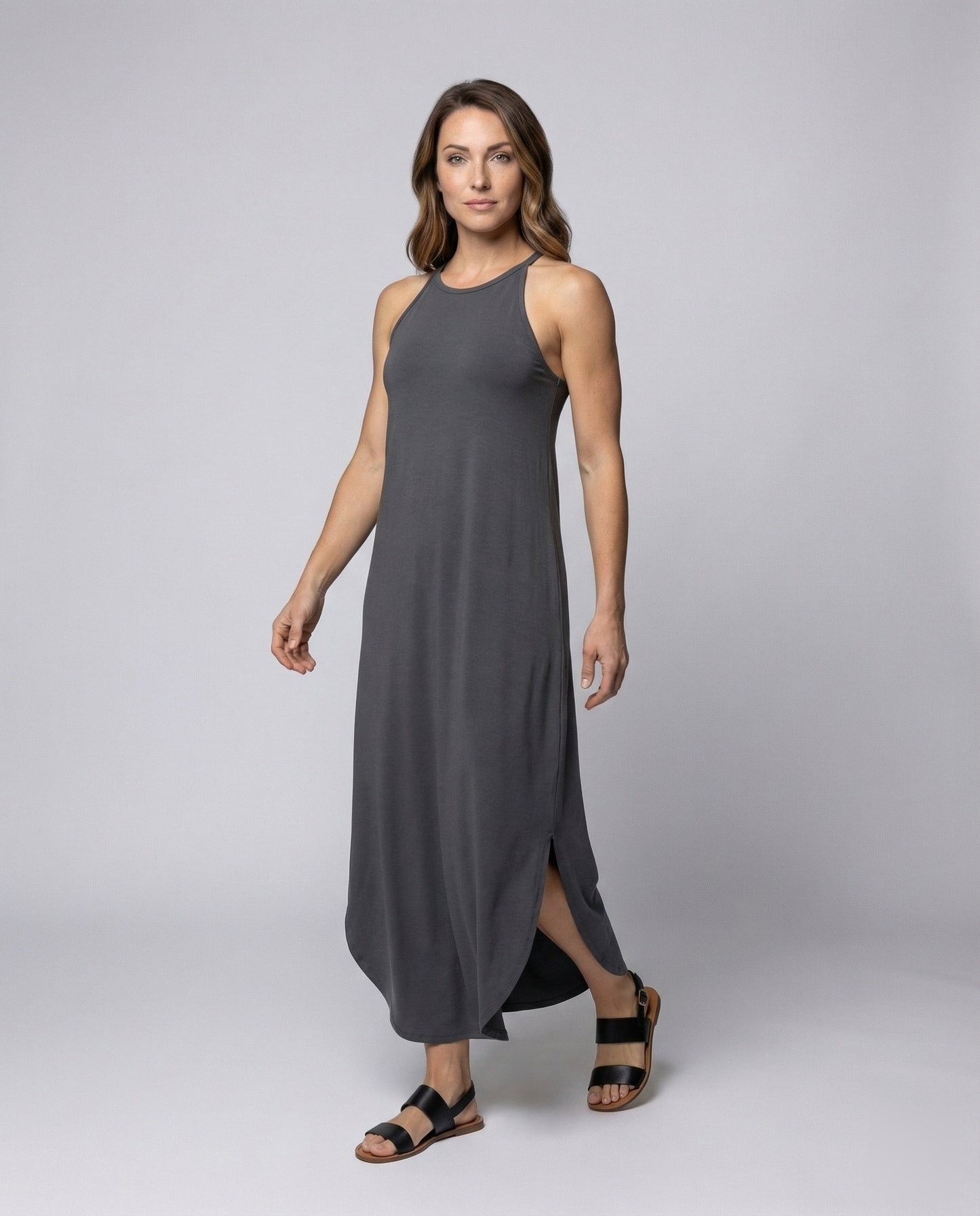 Damen Maxikleid aus Jersey mit Halterrücken und geschwungenem Saum - Norvielle