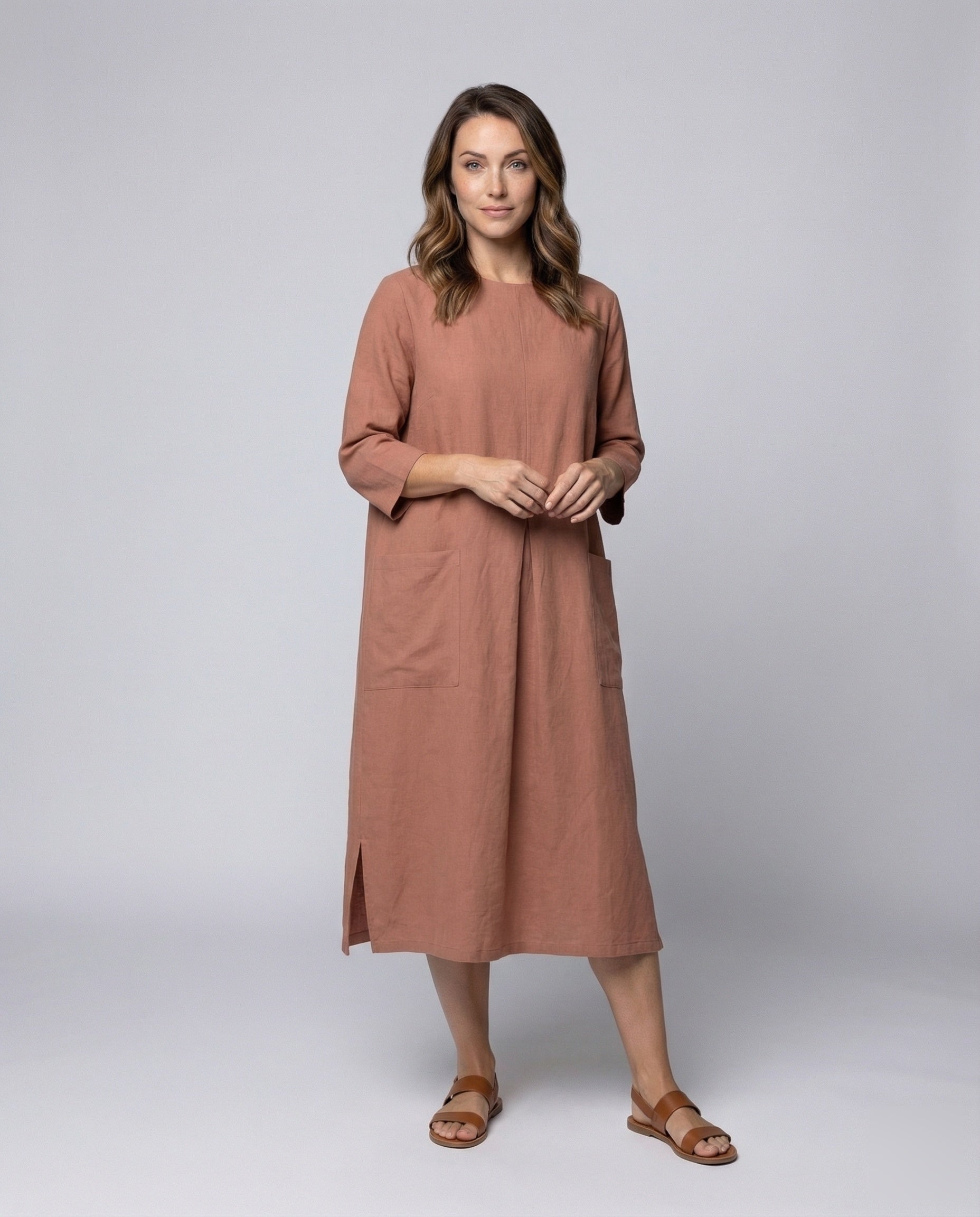 Damen Leinenkleid mit Dreiviertelärmeln und Seitenschlitzen - Norvielle