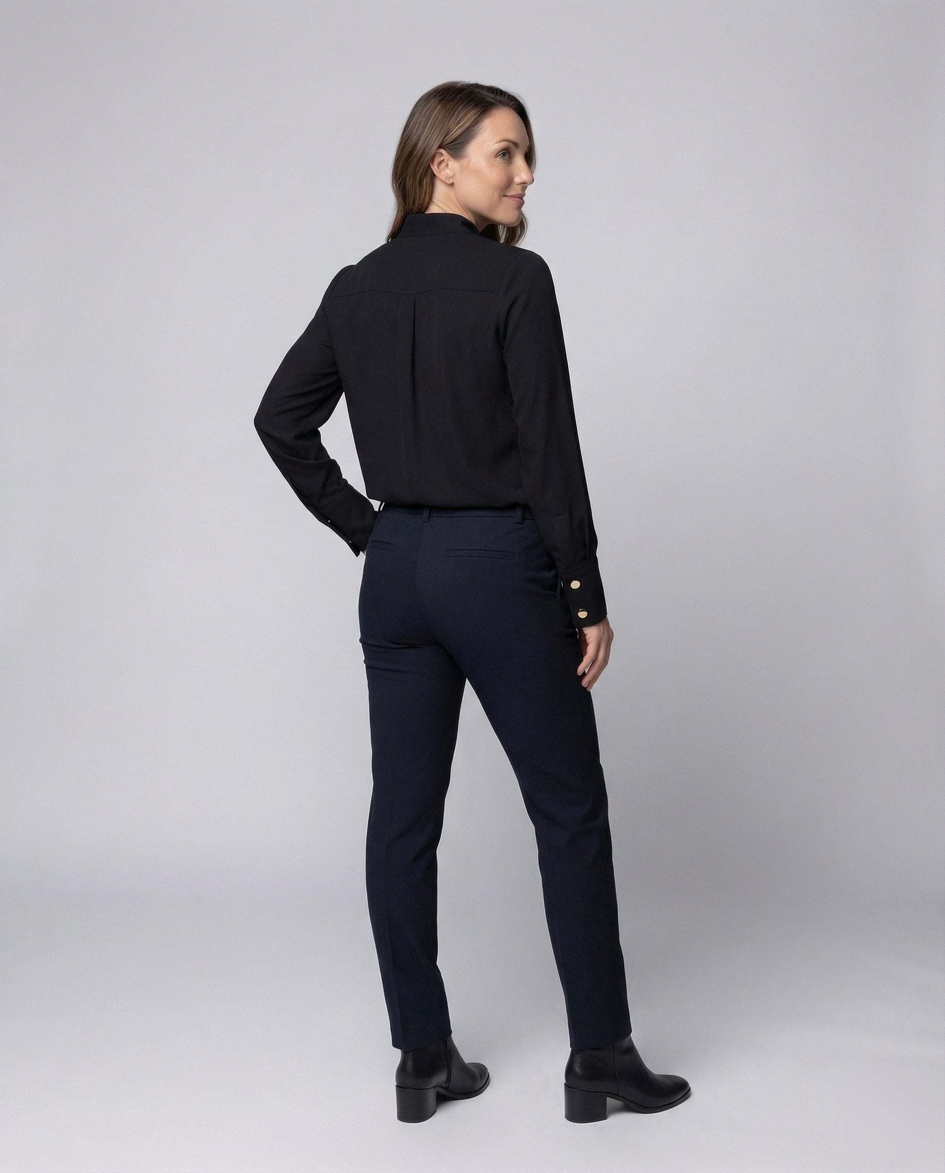 Product 15546907853130 - back_view