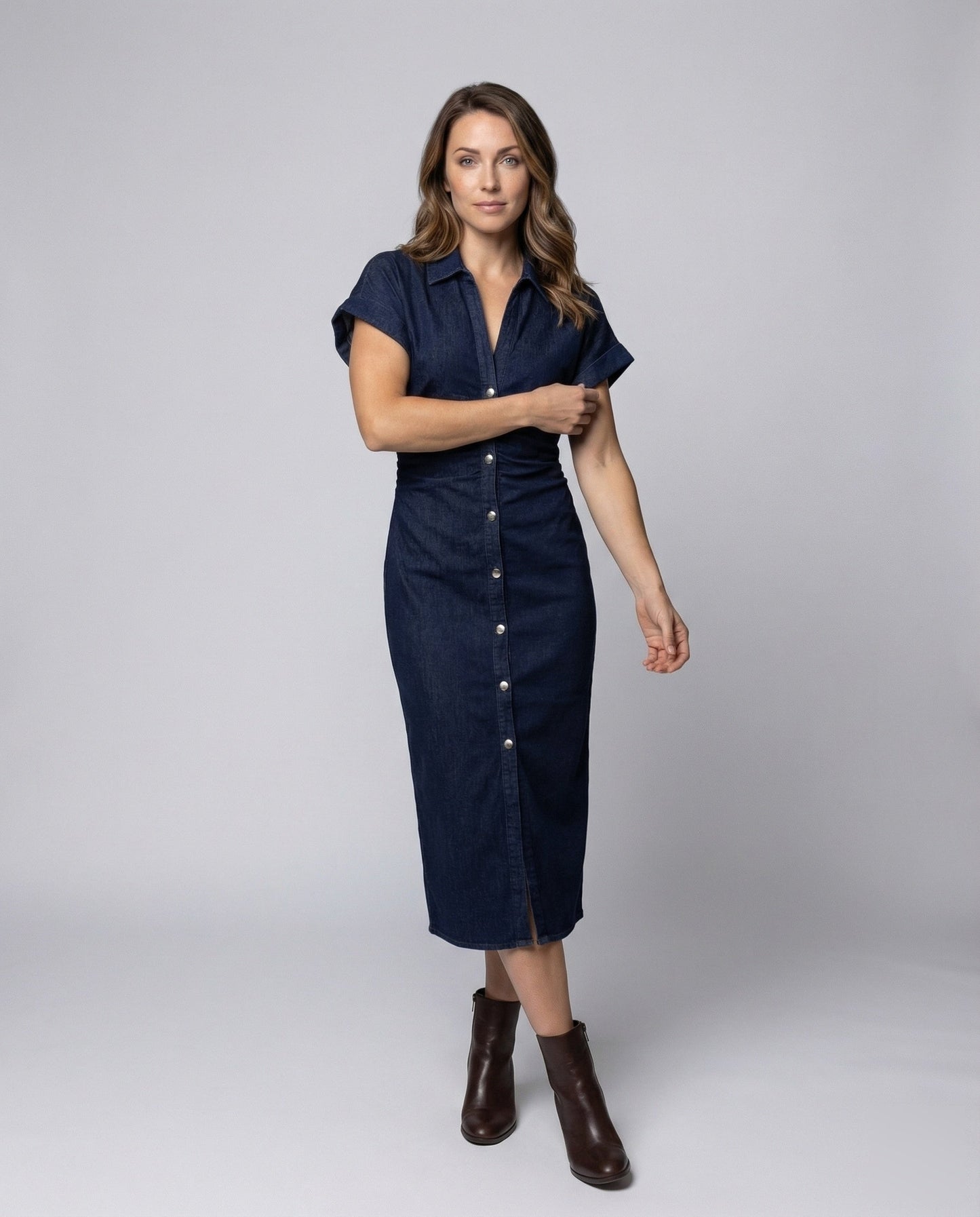 Damen Midikleid mit Taillenraffung und Krempelärmeln - Norvielle