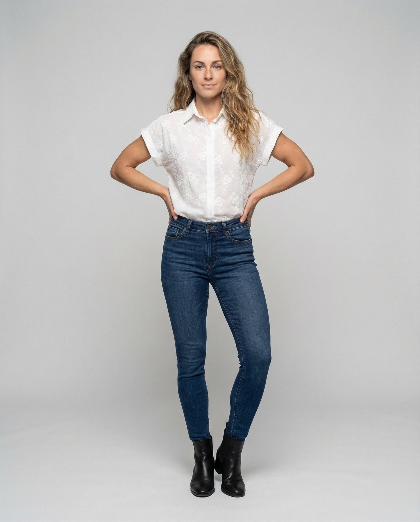 Damen Hemdbluse Lochstickerei Kentkragen - Norvielle