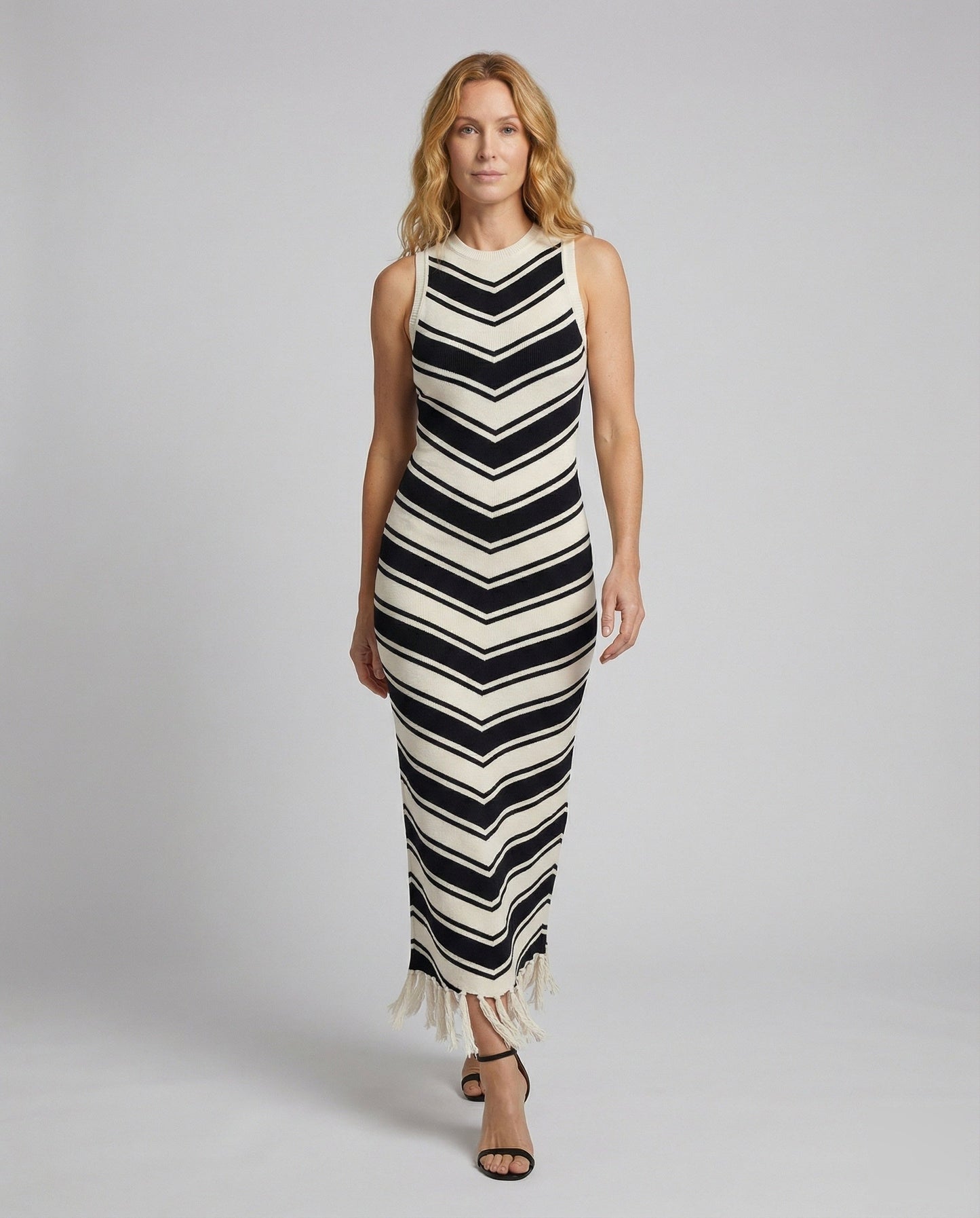 Damen Maxikleid Rippstrick Figurbetont Fransensaum - Norvielle