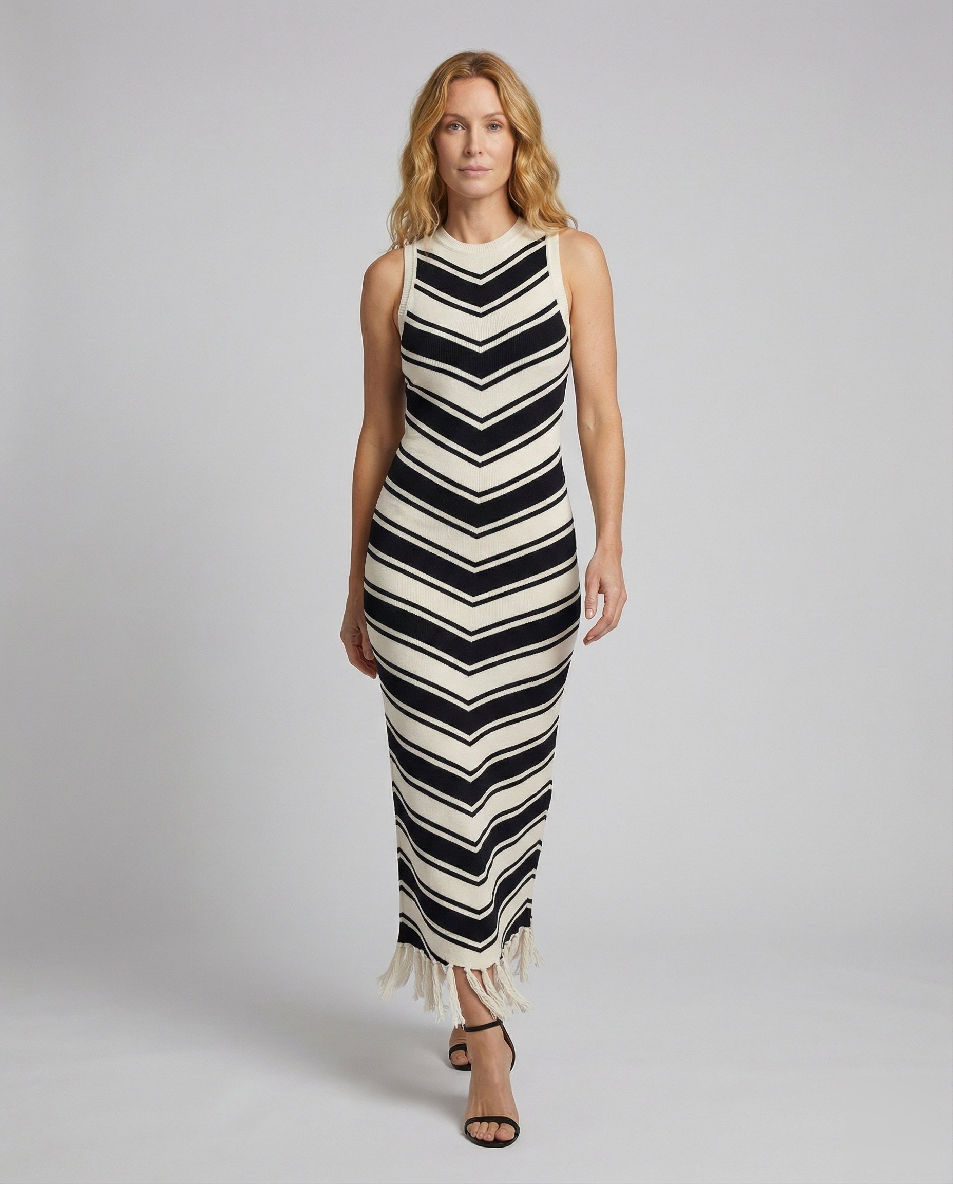 Damen Maxikleid Rippstrick Figurbetont Fransensaum - Norvielle