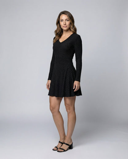 Damen Minikleid Tailliert Rippenstrick Volantsaum - Norvielle