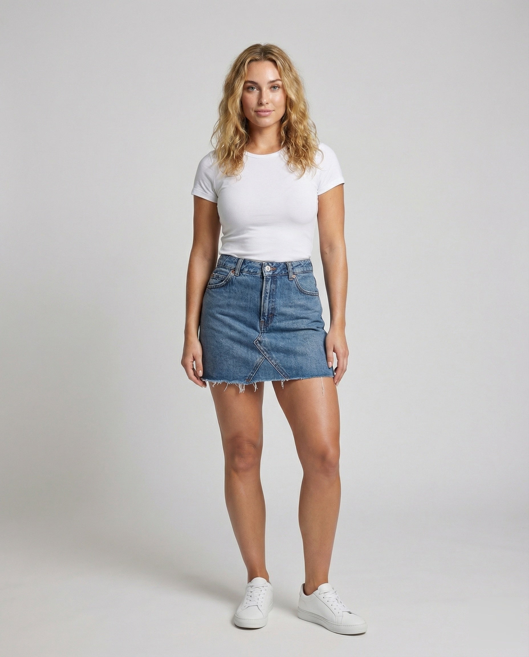 Damen Asymmetrischer Jeans-Minirock - Norvielle