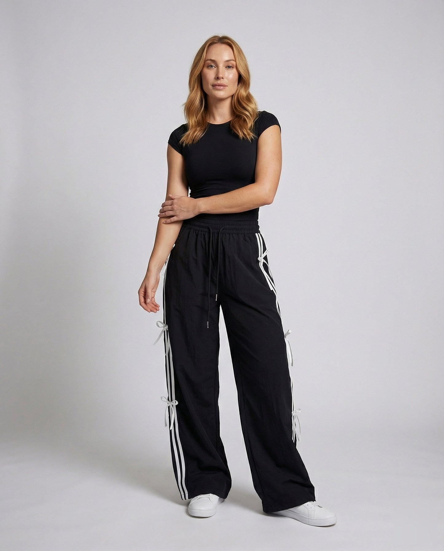 Damen Sporthose Weit Geschnitten Mit Seitenschlaufen - Norvielle