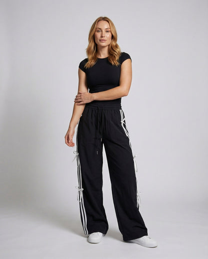 Damen Sporthose Weit Geschnitten Mit Seitenschlaufen - Norvielle