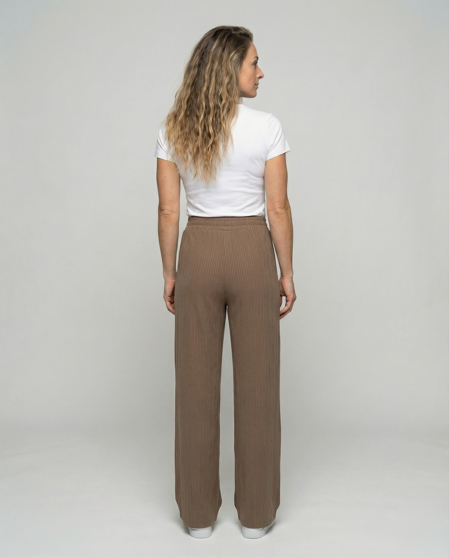 Product 15554254831946 - back_view
