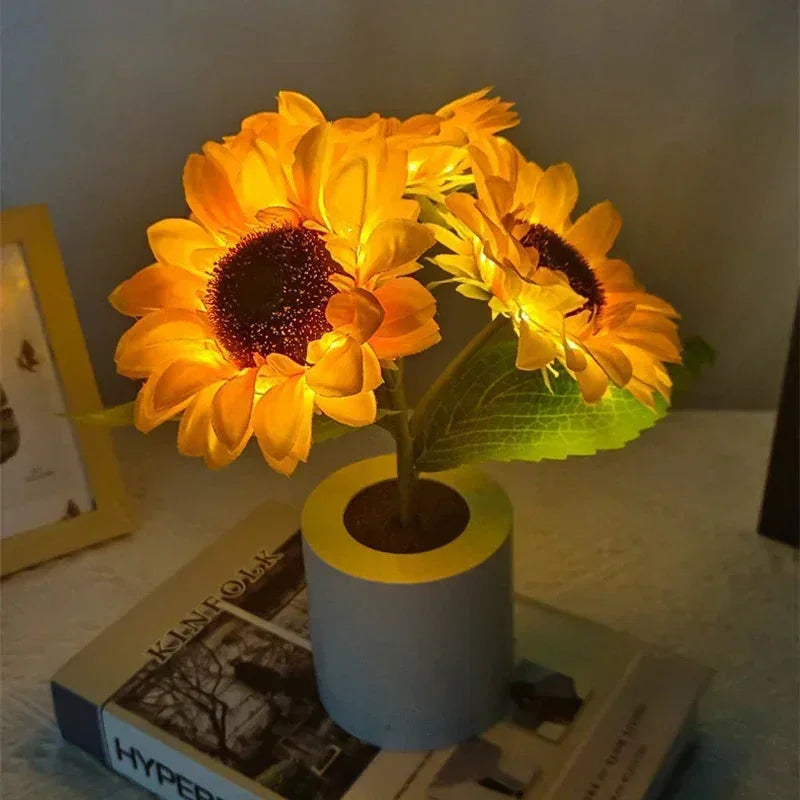 Wiederaufladbare LED Nachtlampe Blumen Design Tragbar