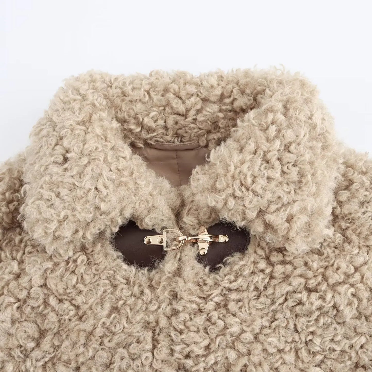 Damen Teddyjacke Beige Faux Fur mit Schnallen und Kuschel-Effekt