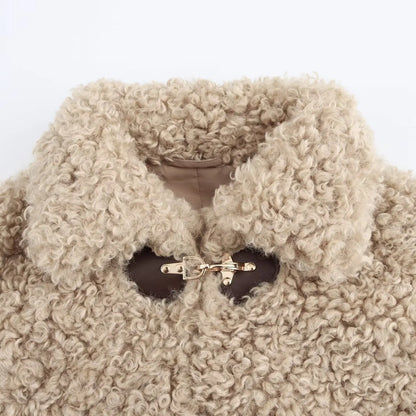 Damen Teddyjacke Beige Faux Fur mit Schnallen und Kuschel-Effekt