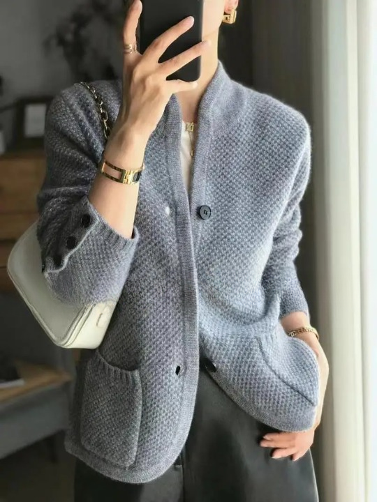 Damen Wintercardigan Mit Knöpfen Beige - Norvielle