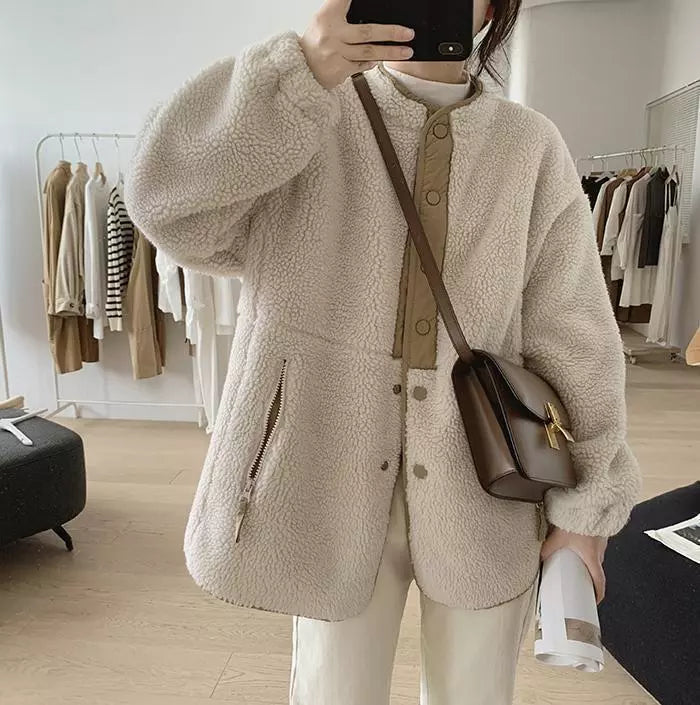 Damen Teddyjacke Beige Oversized mit Knöpfen - Norvielle