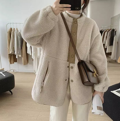 Damen Teddyjacke Beige Oversized mit Knöpfen - Norvielle