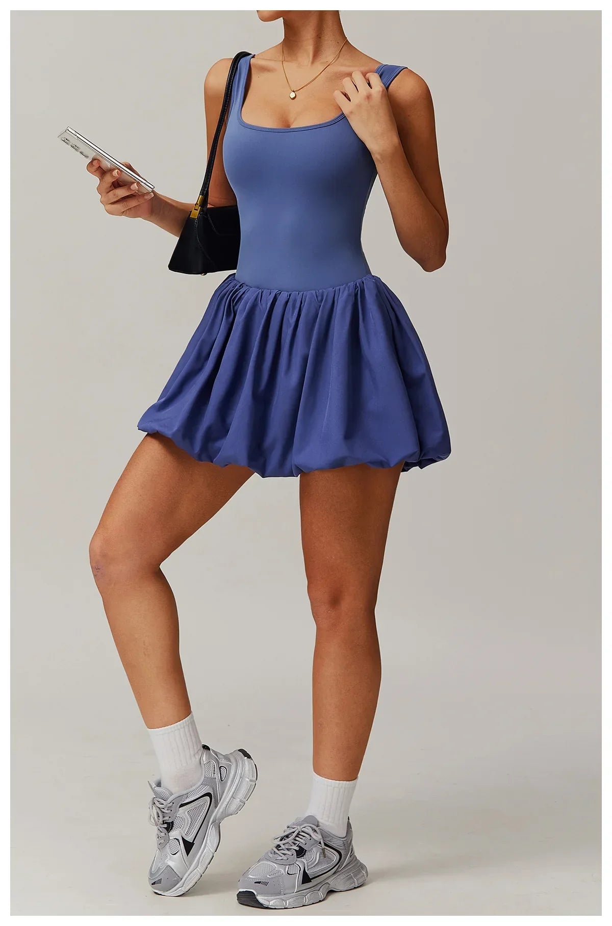 Damen Sport-Einteiler Rock-Shorts-Look