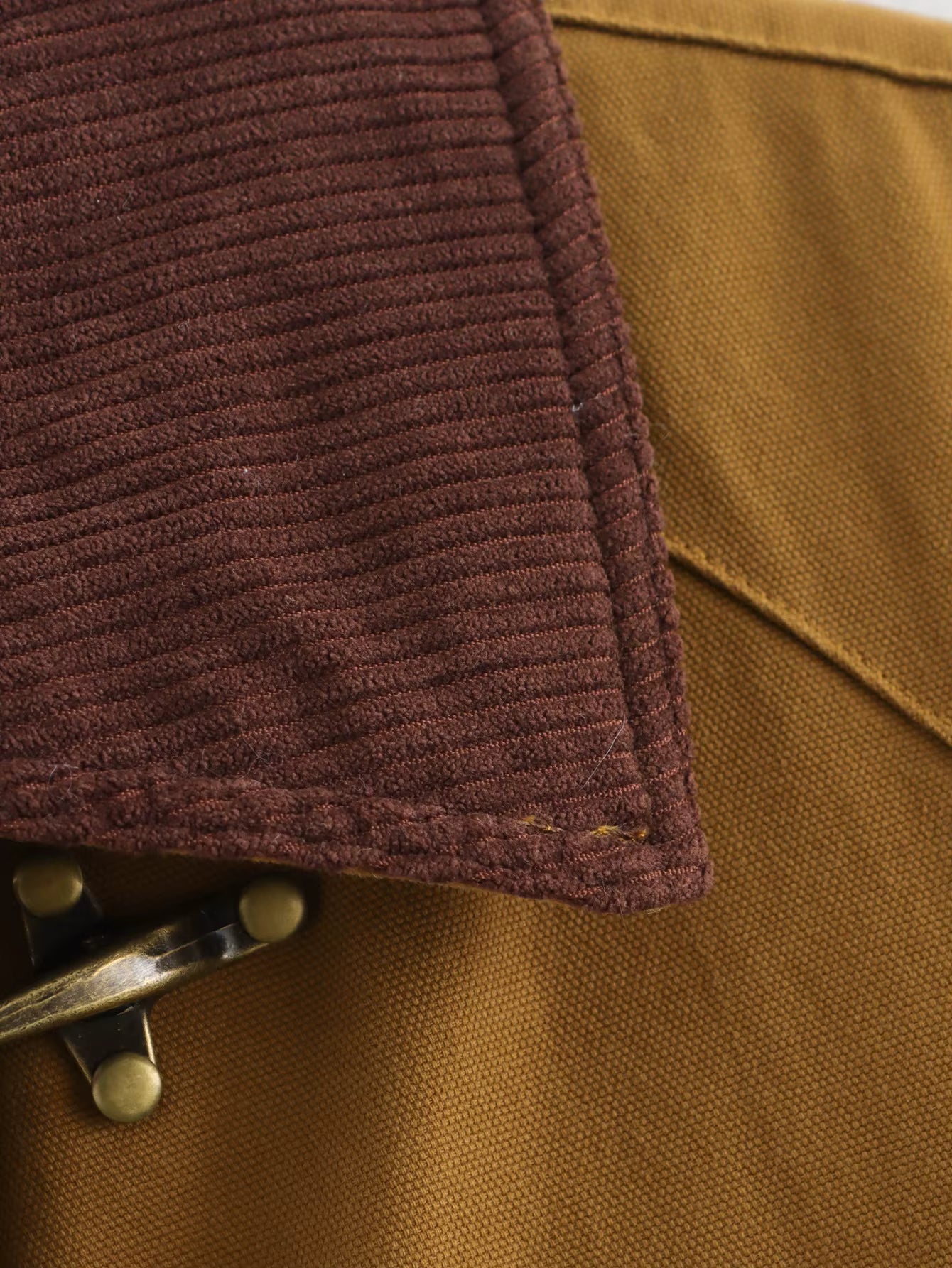 Damen Workwear Jacke Camel Cordkragen Toggle-Verschluss