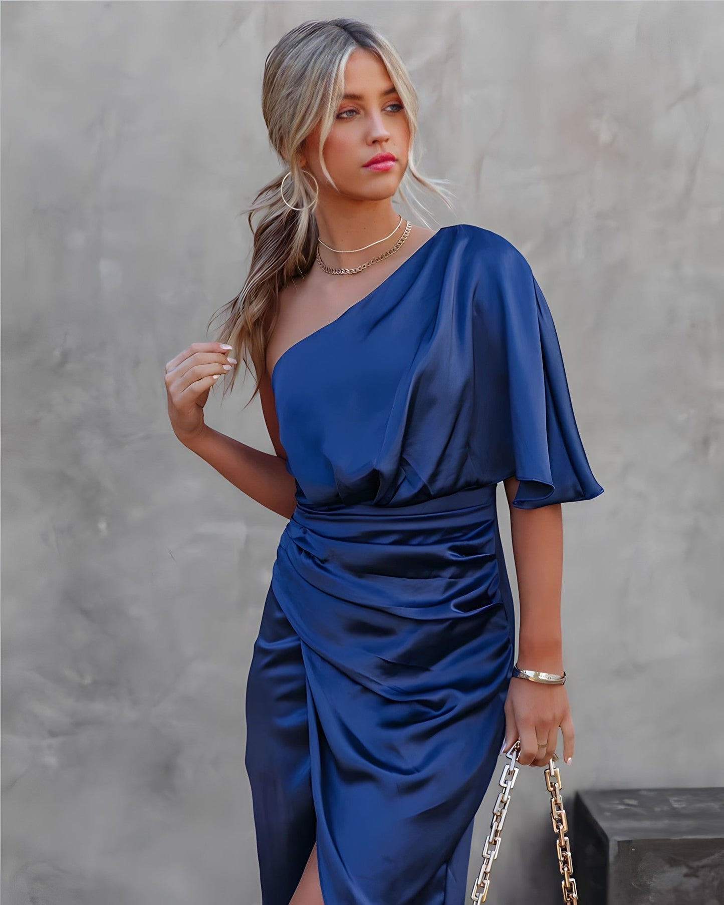 Elegantes Damenkleid Asymmetrisch