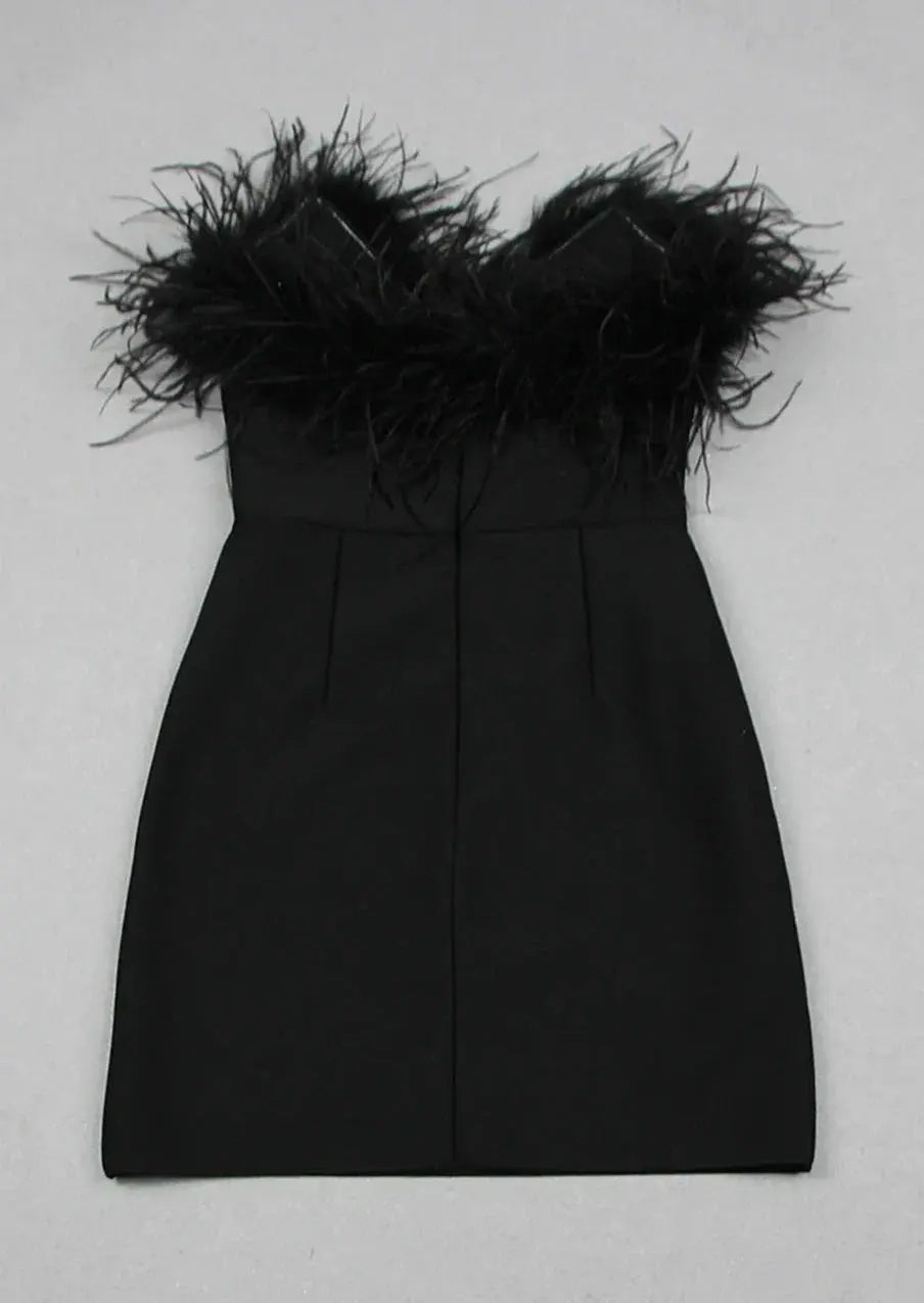 Elegantes Damen Minikleid Zeitloses Design Feminin