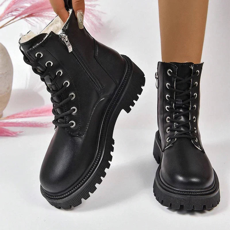 Rutschfeste Winterboots Damen Profilsohle Detail
