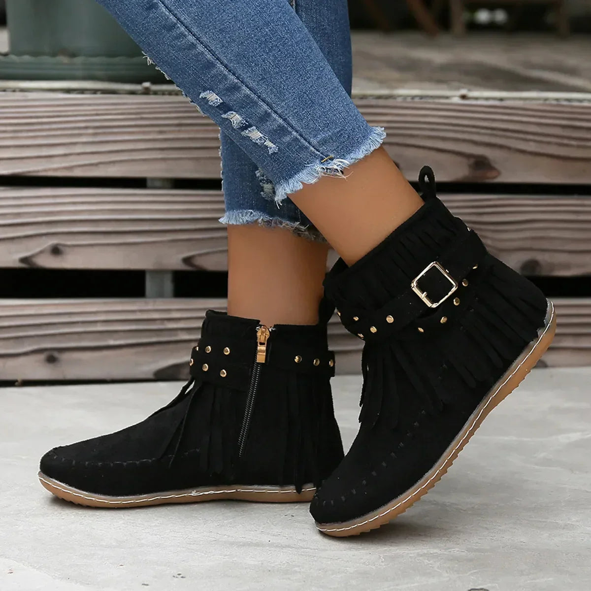 Wildaura Damen Boots schwarz mit Fransen & Nieten
