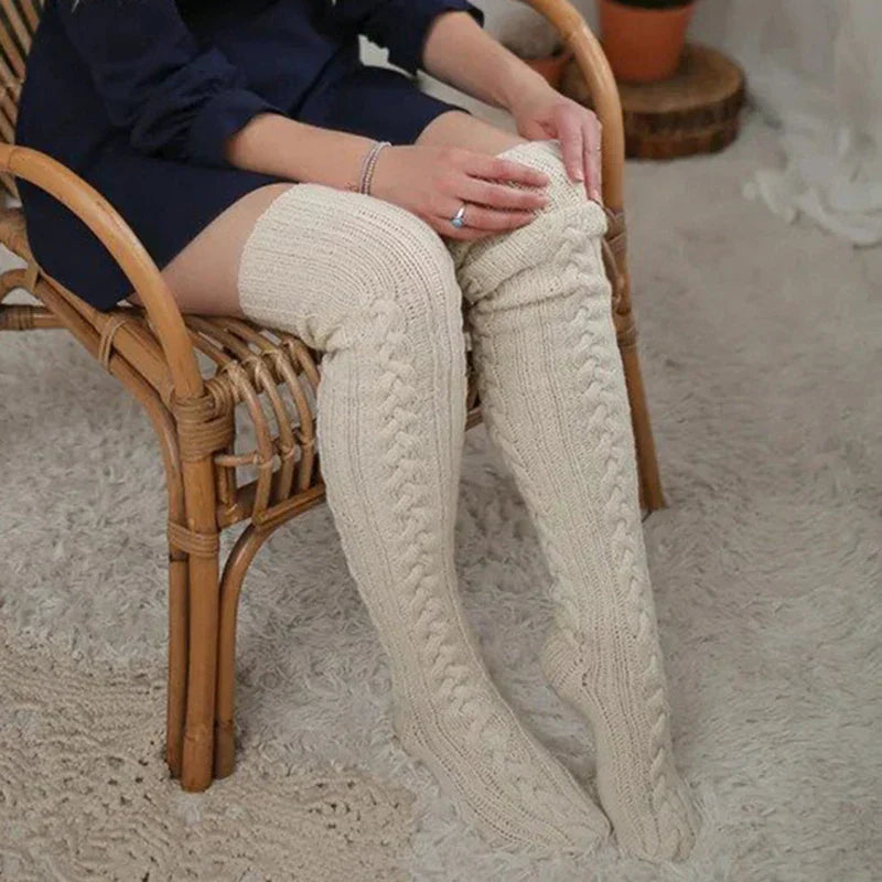 Damen Overknee Stricksocken Weiches Zopfmuster Beige
