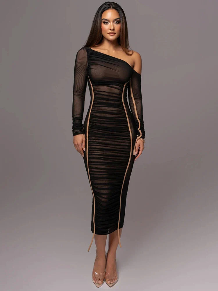 Madison Midi Kleid in Schwarz mit langen Ärmeln