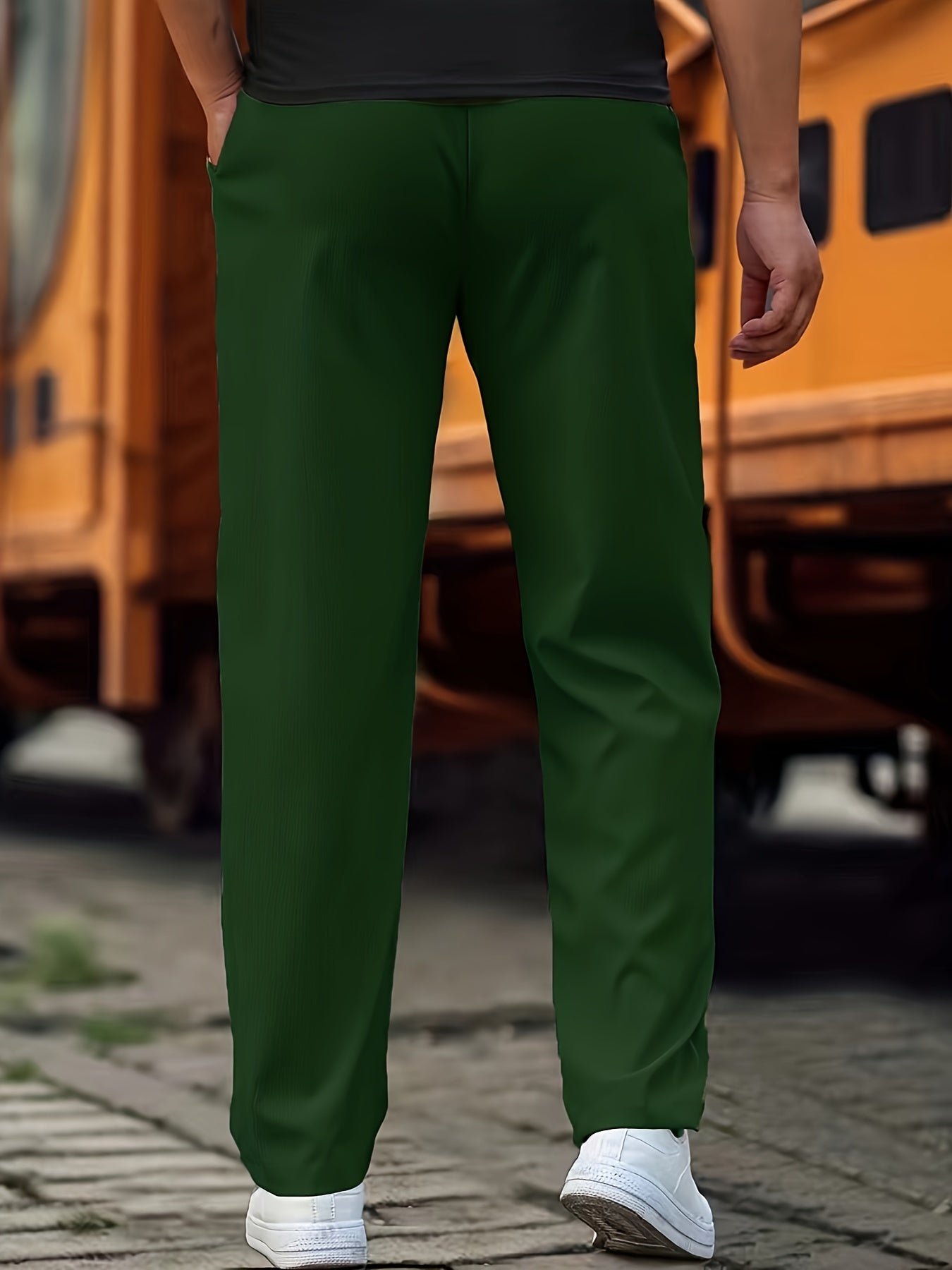 Schmal geschnittene Jogginghose – Kordelzug – Dehnbar – Trainingshose – Jogginghose für Männer-Chaps Herrenmode