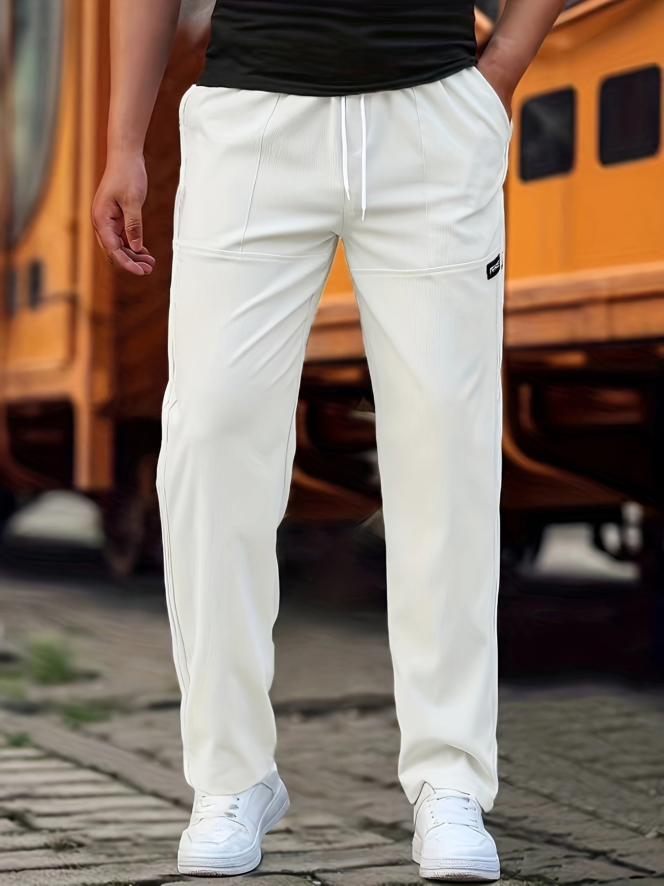 Schmal geschnittene Jogginghose – Kordelzug – Dehnbar – Trainingshose – Jogginghose für Männer-Weiß-S-Chaps Herrenmode