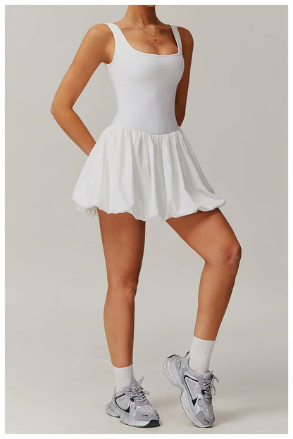 Damen Sport-Einteiler Rock-Shorts-Look