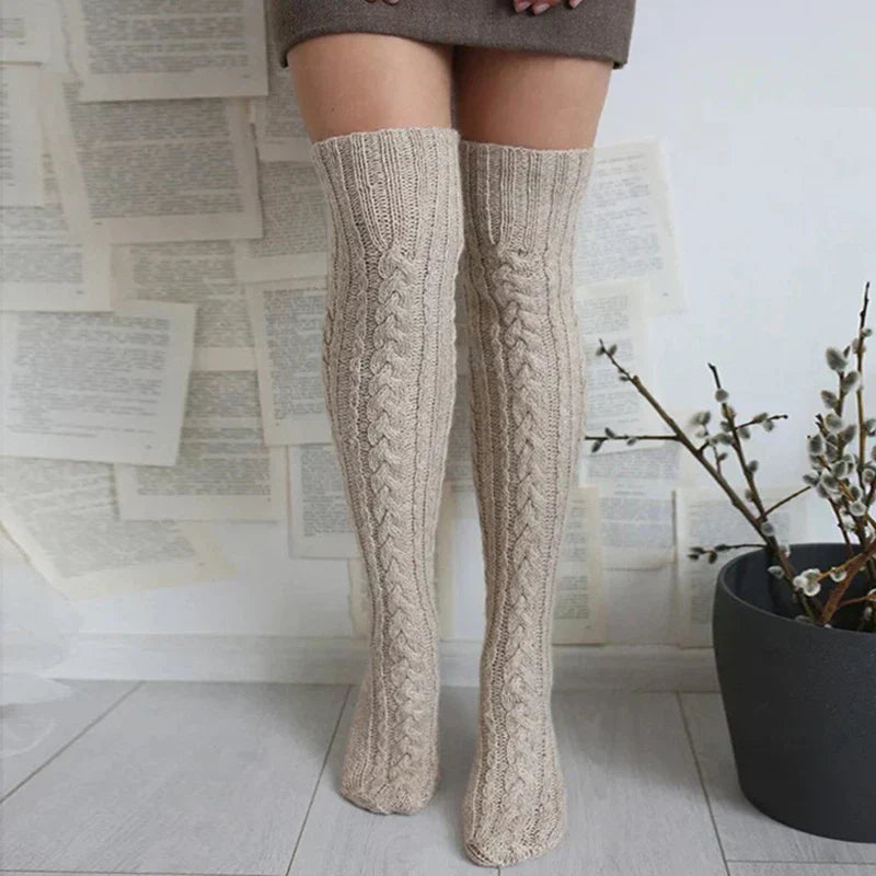 Damen Overknee Stricksocken Weiches Zopfmuster Beige - Norvielle