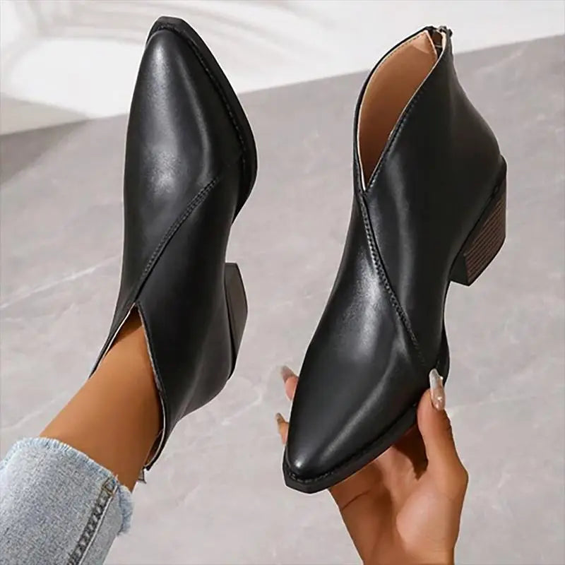Damen Ankle Boots Blockabsatz Spitze Schwarz - Norvielle